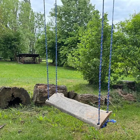 Feriehus Stylovy Spejchar V Ceskem Raji Libošovice